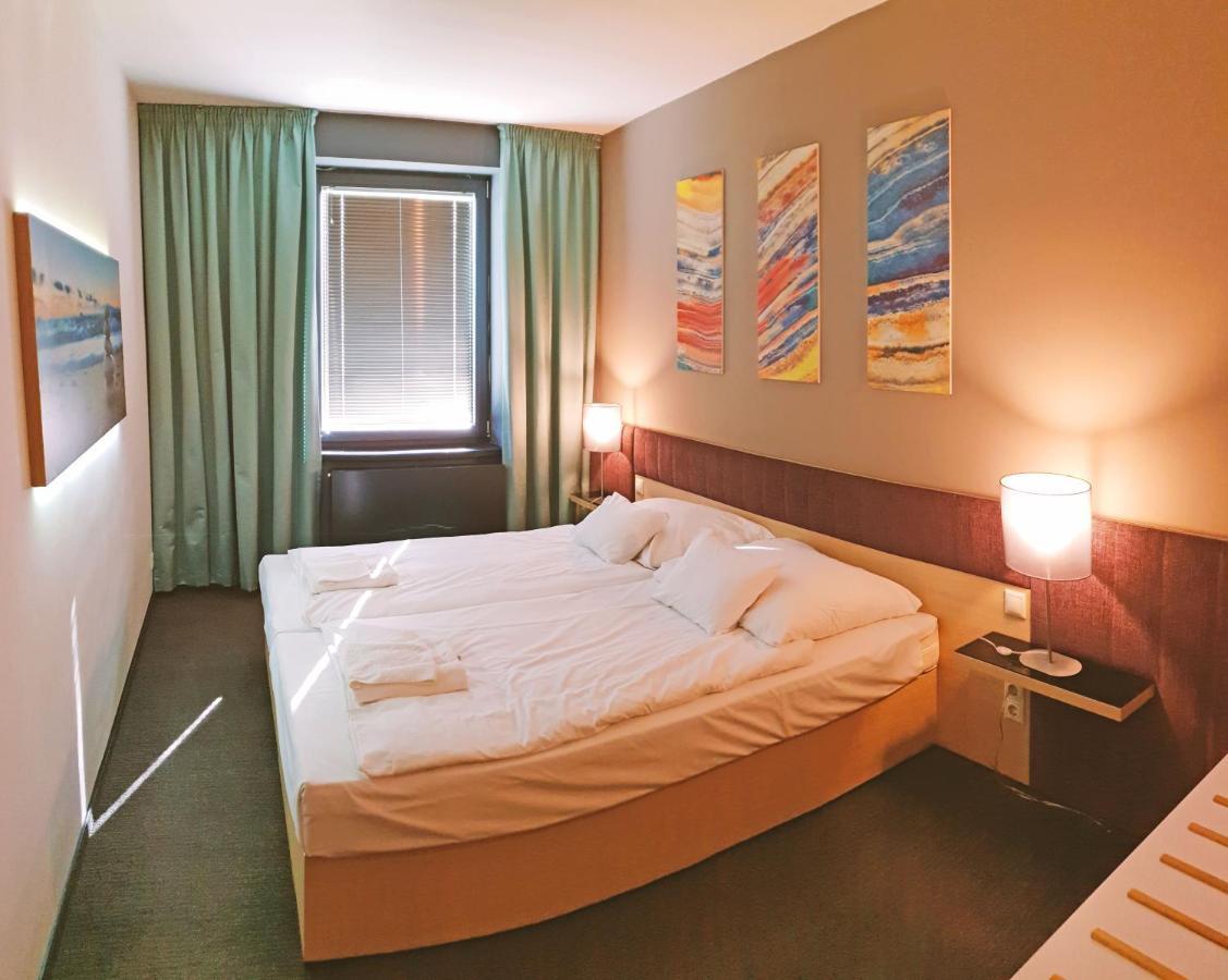 Orion Apartman シャールヴァール エクステリア 写真